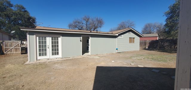 7206 MARBLE CREEK DR, San Antonio, TX 78238