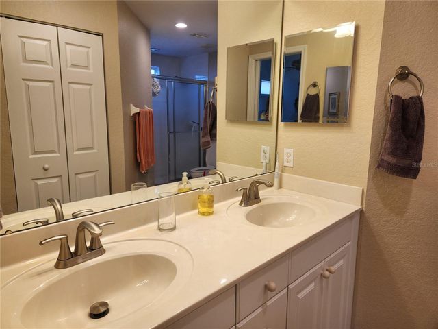 7224 CEDAR HOLLOW CIRCLE, Bradenton, FL 34203