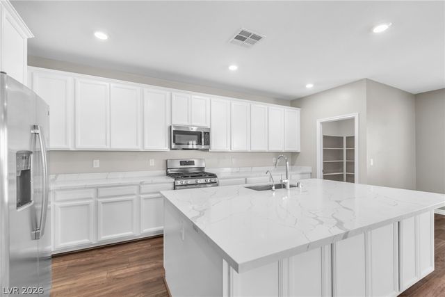 4018 W Le Baron Ave, Las Vegas, NV 89141