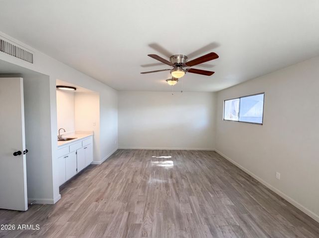 15248 N 53RD Avenue, Glendale, AZ 85306