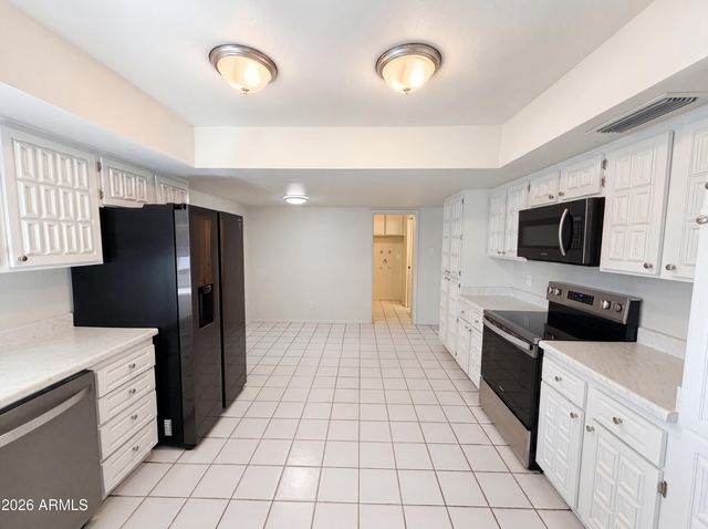 15248 N 53RD Avenue, Glendale, AZ 85306
