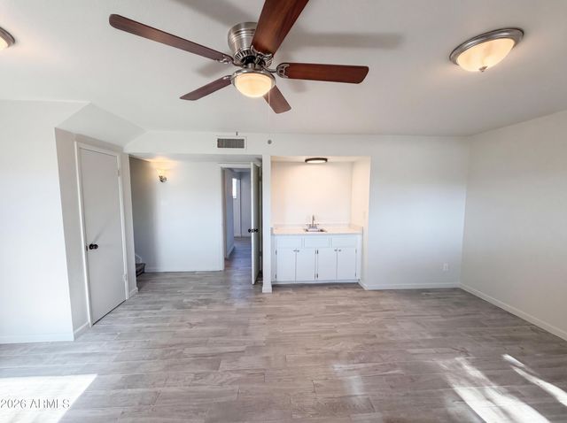 15248 N 53RD Avenue, Glendale, AZ 85306
