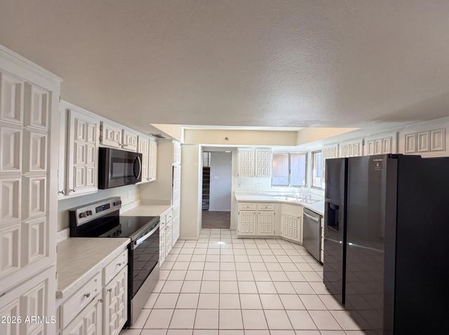 15248 N 53RD Avenue, Glendale, AZ 85306