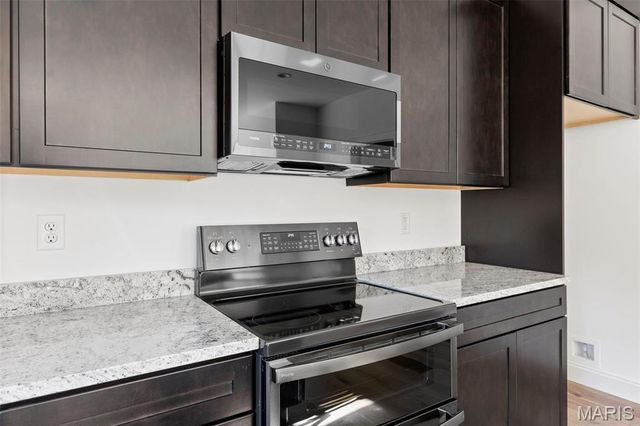 553 Evening Primrose Drive, Wentzville, MO 63385