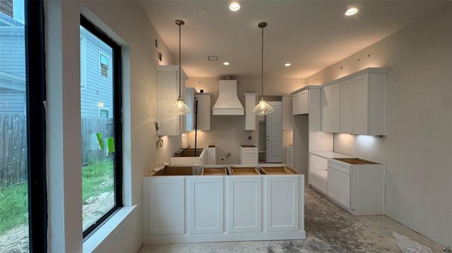 3516 Harvest Dance Drive, Houston, TX 77008