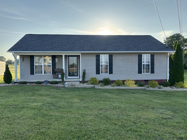 479 Wesley Chapel Rd, Lawrenceburg, TN 38464