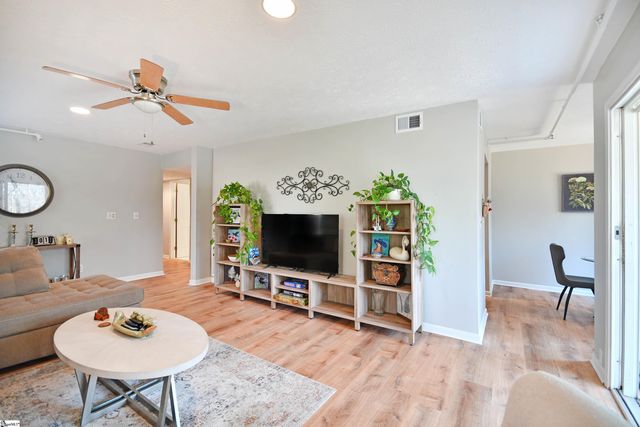 508 Wren Way, Greenville, SC 29605