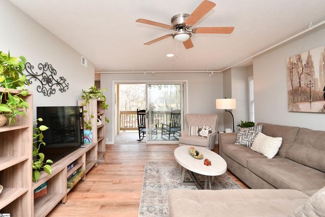 508 Wren Way, Greenville, SC 29605