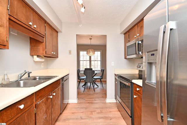 508 Wren Way, Greenville, SC 29605