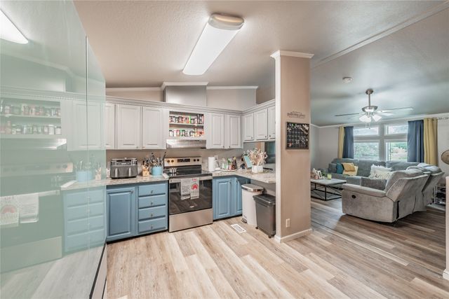 427 Grayson Court, Joshua, TX 76058
