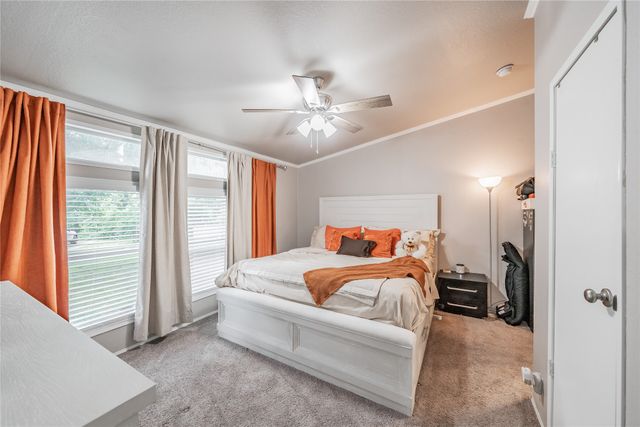 427 Grayson Court, Joshua, TX 76058