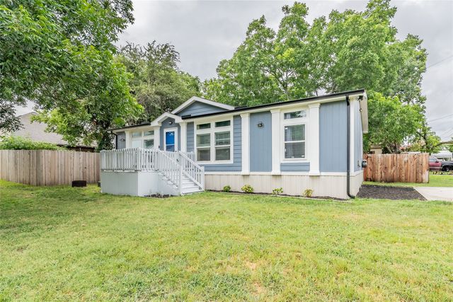 427 Grayson Court, Joshua, TX 76058