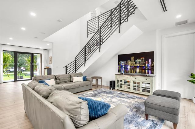 5759 SW 42nd Street, Miami, FL 33155