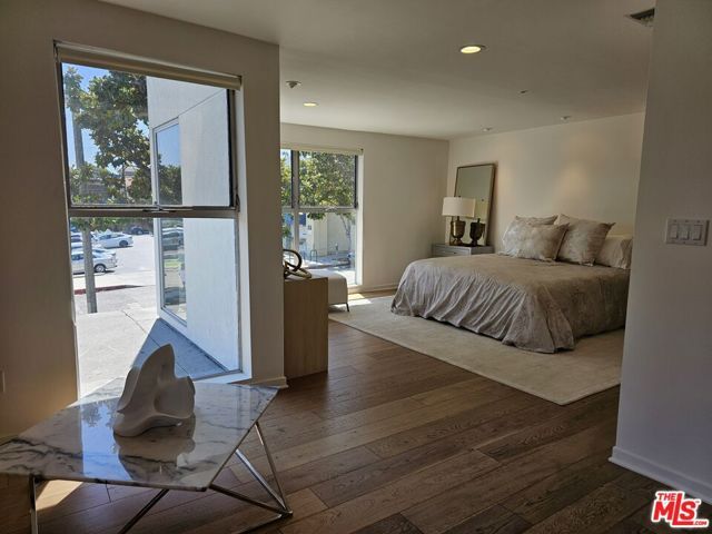 1617 Broadway B, Santa Monica, CA 90404