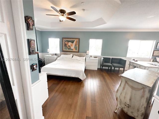 2105 NE 38th Rd, Homestead, FL 33033