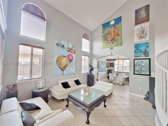 2105 NE 38th Rd, Homestead, FL 33033