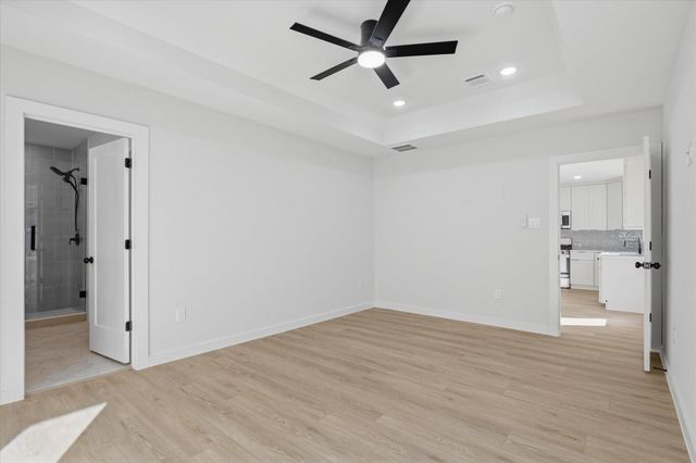 211 N Jenkins Street, Houston, TX 77003