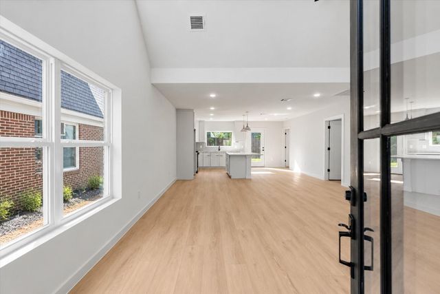 211 N Jenkins Street, Houston, TX 77003