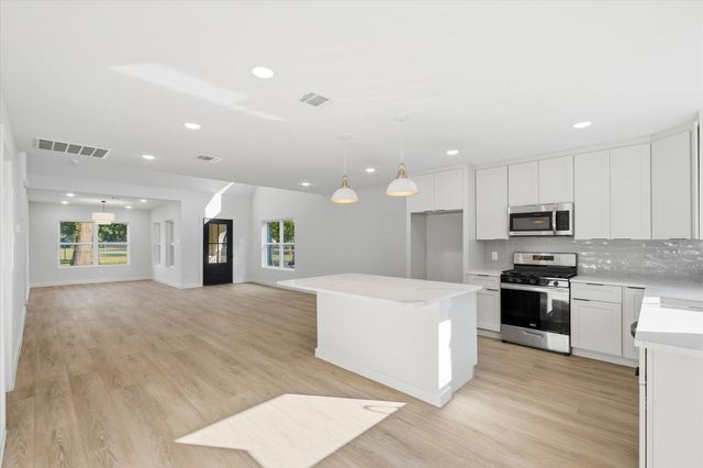 211 N Jenkins Street, Houston, TX 77003
