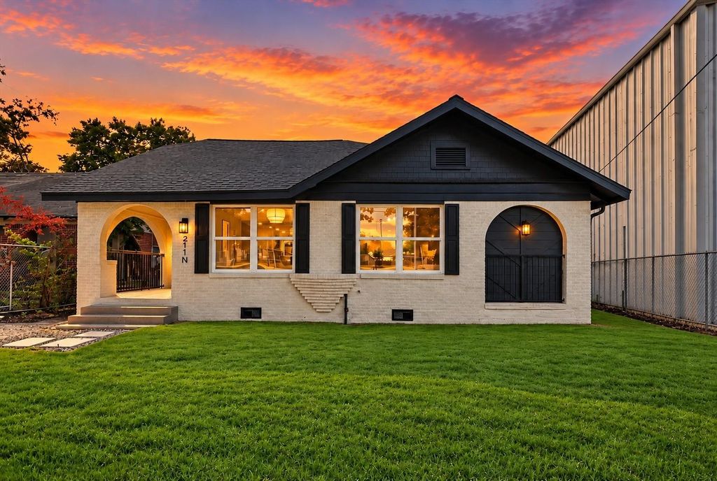 211 N Jenkins Street, Houston, TX 77003