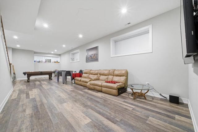 2045 N La Crosse Avenue, Chicago, IL 60639