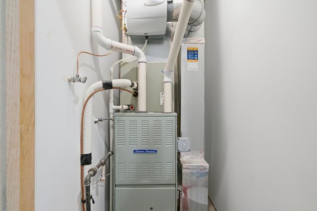 2045 N La Crosse Avenue, Chicago, IL 60639