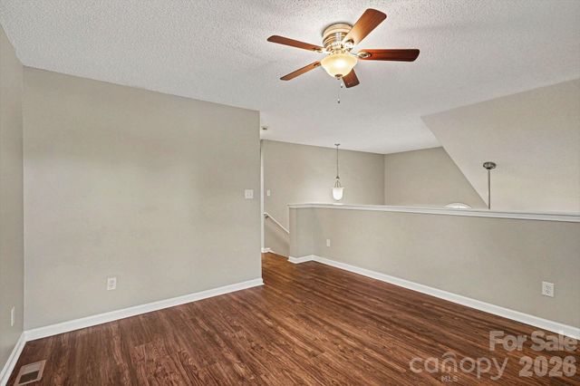5615 Waverly Lynn Lane, Charlotte, NC 28269