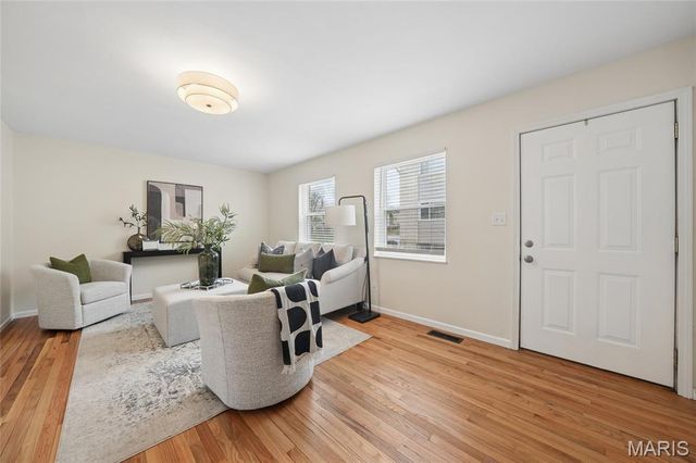 807 Portsdown Road, Ballwin, MO 63011