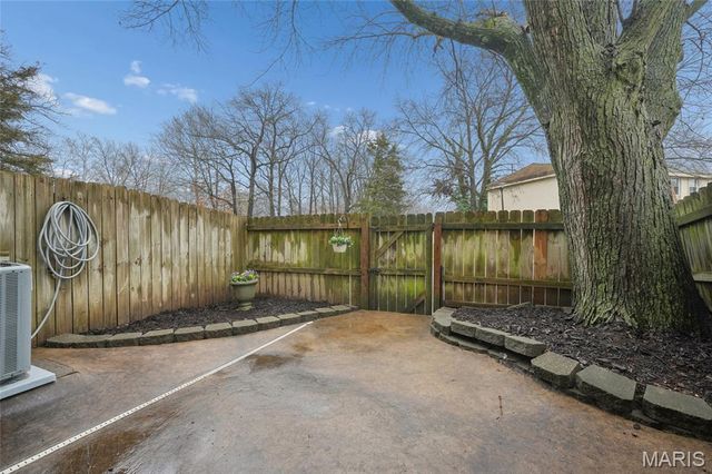 807 Portsdown Road, Ballwin, MO 63011