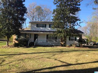 146 1ST AVENUE, Jemison, AL 35085