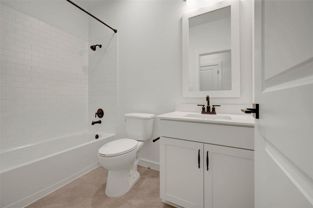 343 West Rose Marie Lane, Montgomery, TX 77356