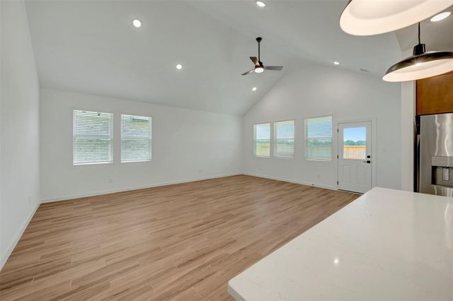 343 West Rose Marie Lane, Montgomery, TX 77356