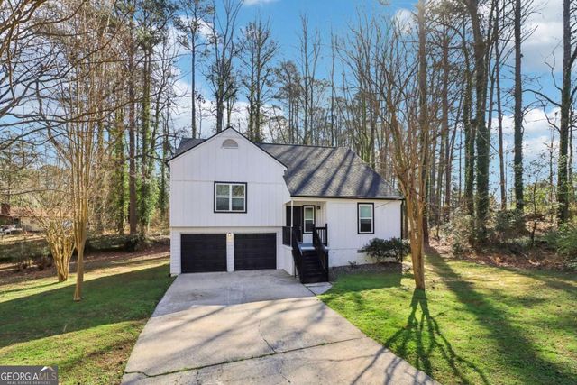 105 Running Bear Trail, Fayetteville, GA 30214