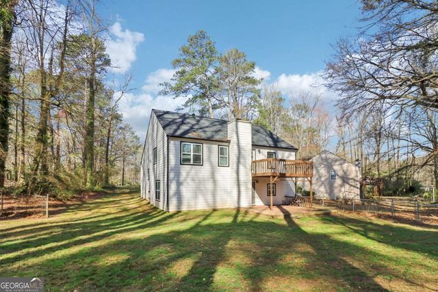 105 Running Bear Trail, Fayetteville, GA 30214