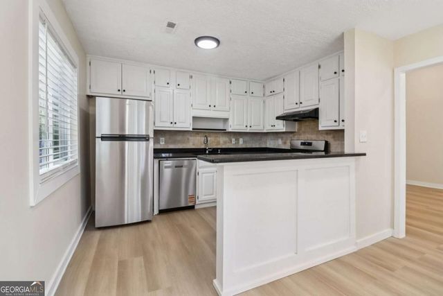 105 Running Bear Trail, Fayetteville, GA 30214