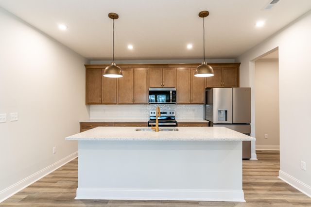 8558 Concerto, 251C, Union, KY 41091