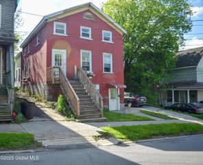25 N Melcher Street, Johnstown, NY 12095