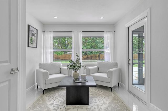 6185 White Oak Court, Jupiter, FL 33458