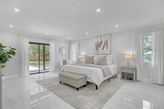 6185 White Oak Court, Jupiter, FL 33458