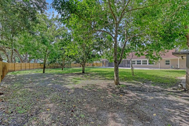 6185 White Oak Court, Jupiter, FL 33458