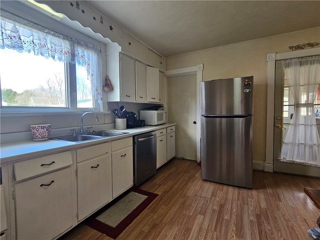 121 North Rd, Franklin Twp, PA 16001