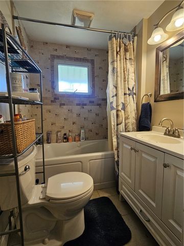 121 North Rd, Franklin Twp, PA 16001