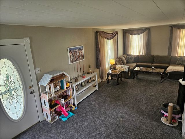 121 North Rd, Franklin Twp, PA 16001