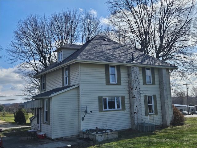 121 North Rd, Franklin Twp, PA 16001