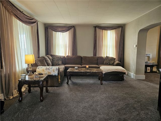 121 North Rd, Franklin Twp, PA 16001