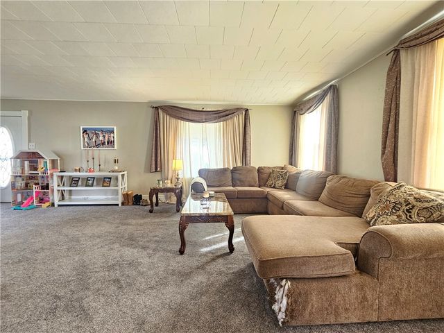 121 North Rd, Franklin Twp, PA 16001