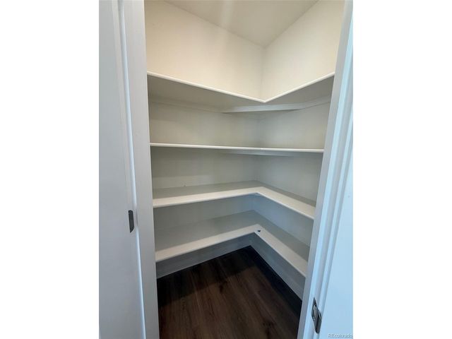 727 N Clubview St, Watkins, CO 80137