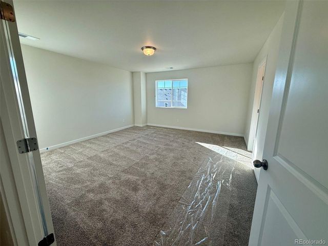 727 N Clubview St, Watkins, CO 80137