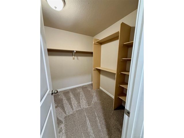 727 N Clubview St, Watkins, CO 80137