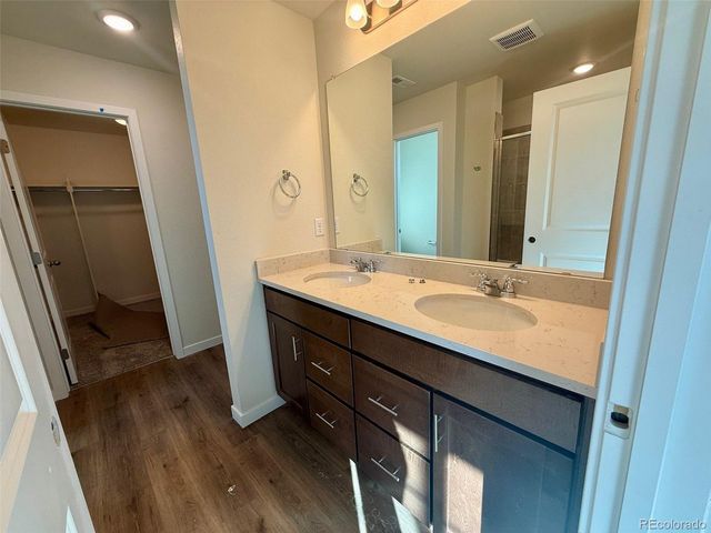 727 N Clubview St, Watkins, CO 80137